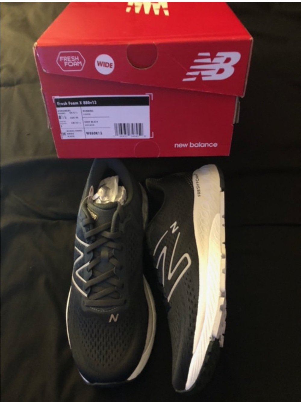 New Balance Black and White Athletic Sneakers 8.5 wide